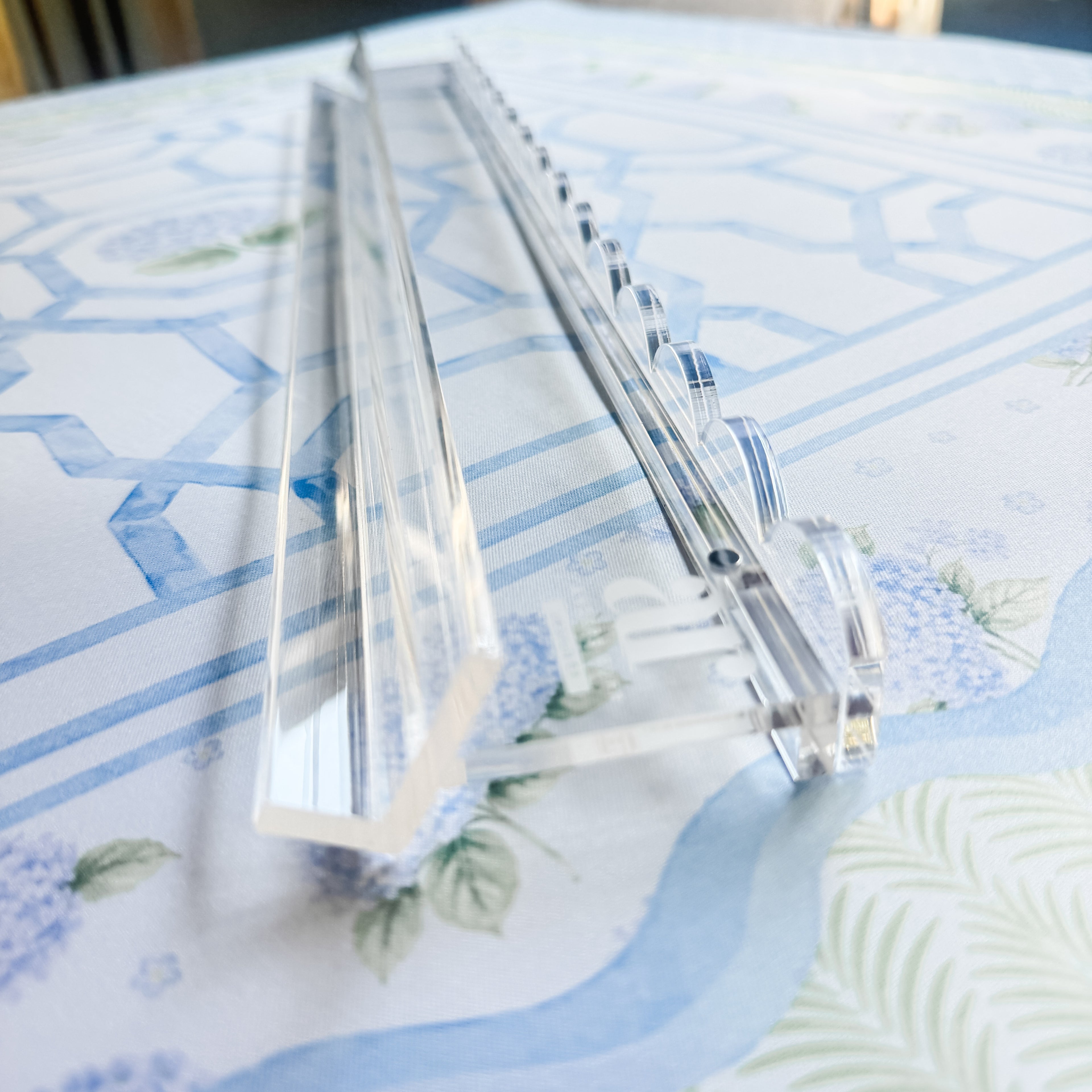 Clear Acrylic Rack Set — Scalloped Pushers