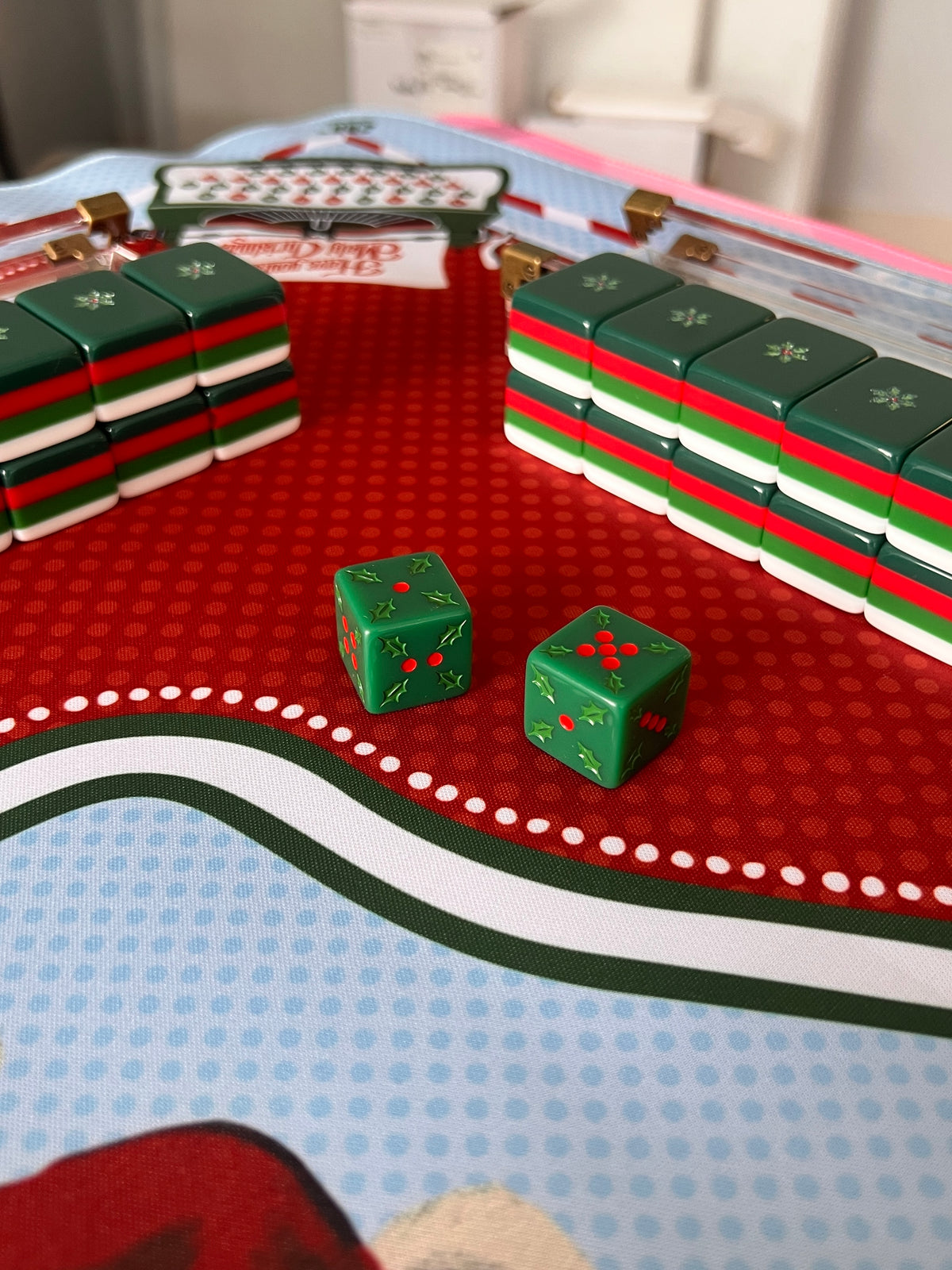 Holly Christmas Dice with Pouch Set | Dear Santa Collection