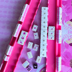 MAHJenta Pink Acrylic Mahjong Rack Set — Scalloped Pushers